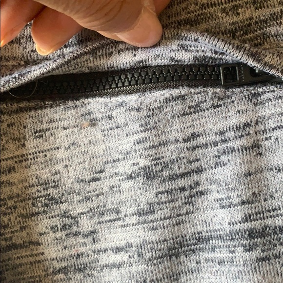 Athleta Gray/Black Marbled Capri Athletic Pants S - Picture 4 of 5